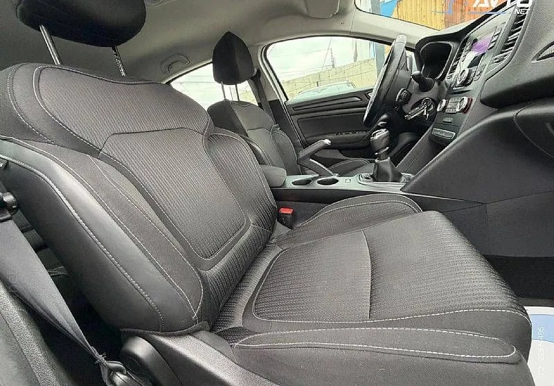Notranja slika - Renault Megane - Energy dCi - 12