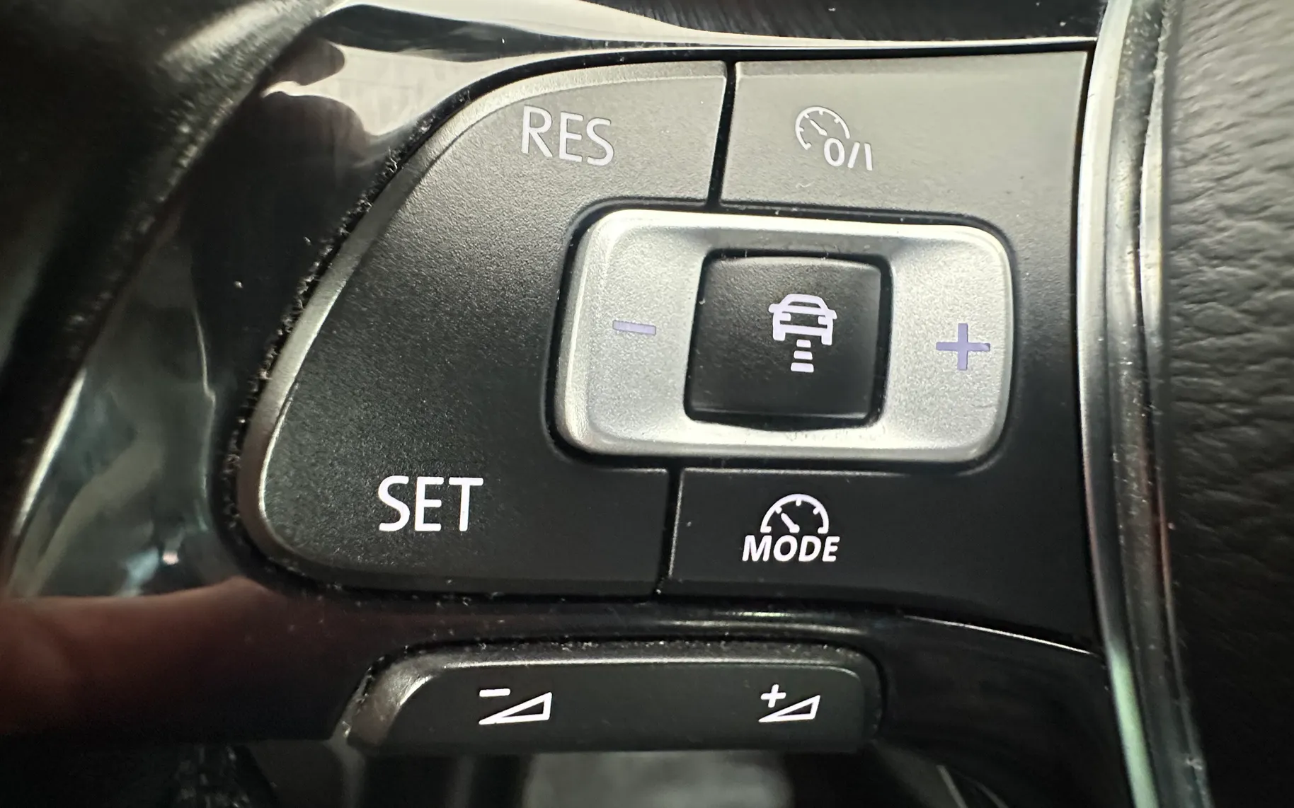 Zunanja slika - Volkswagen Tiguan - 2.0 TDI Comfortline.KAMERA.NAVI.SLOVENSKI+4 GUME - 13