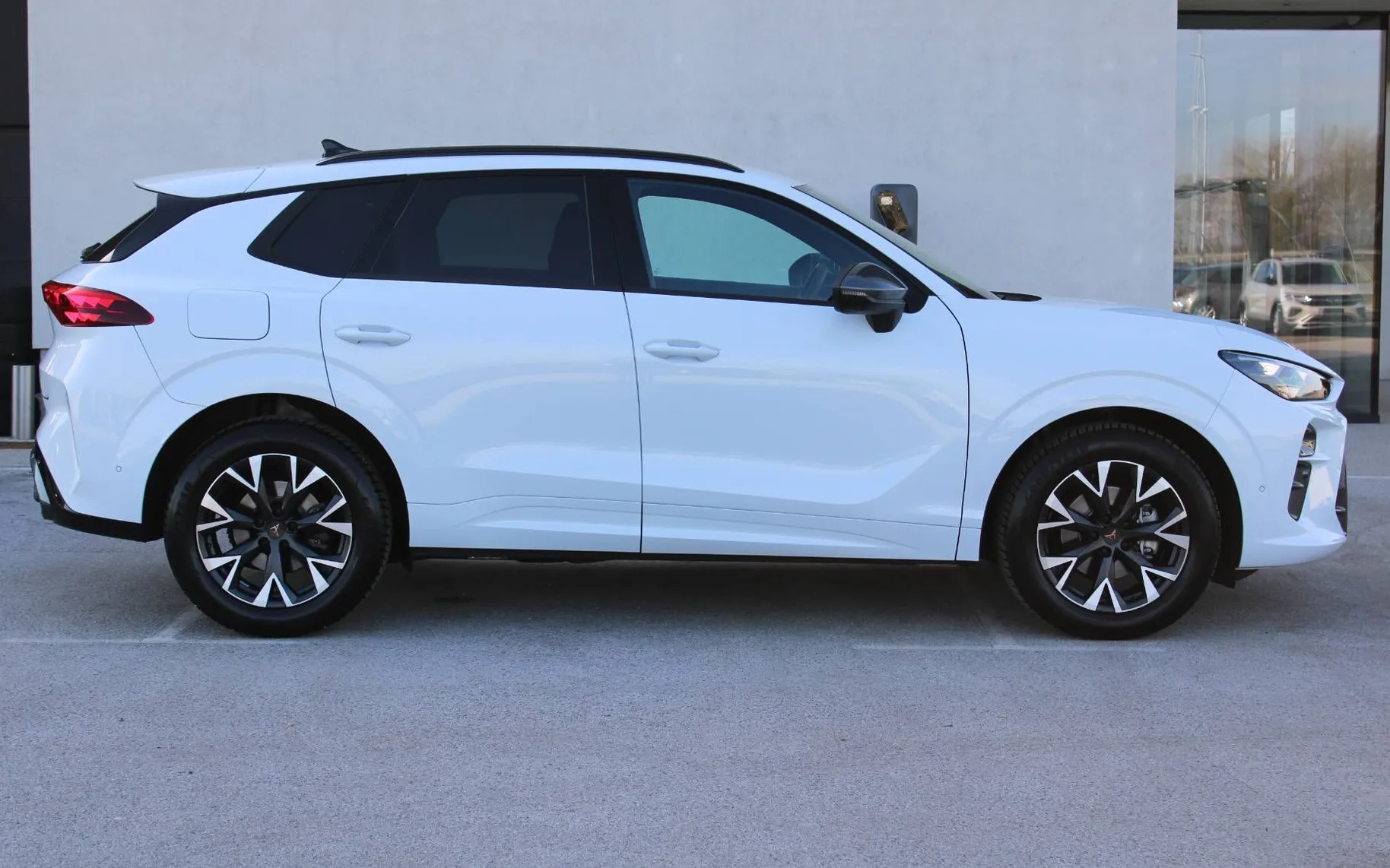 Zunanja slika - Cupra Terramar - 1.5 eTSI 110 kW DSG ACC HEAD UP GRET SED VOL NAVI - 6