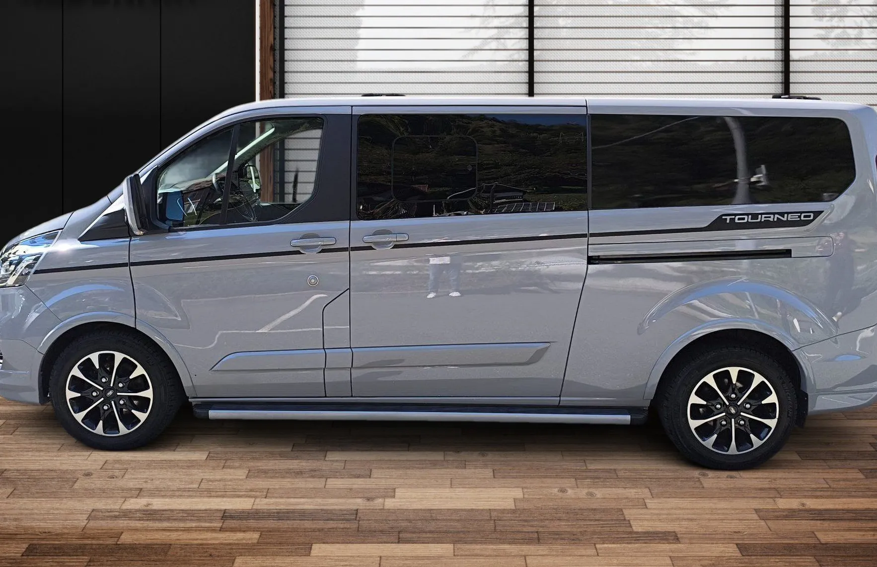 Zunanja slika - Ford Tourneo Custom Sport - 2.0 TDCi - 6