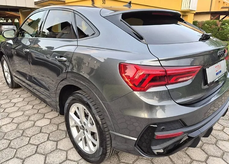 Zunanja slika - Audi Q3 - Sportback 40 TDI quattro S tronic 3xS Line MATRIX VIRTUAL .. - 4