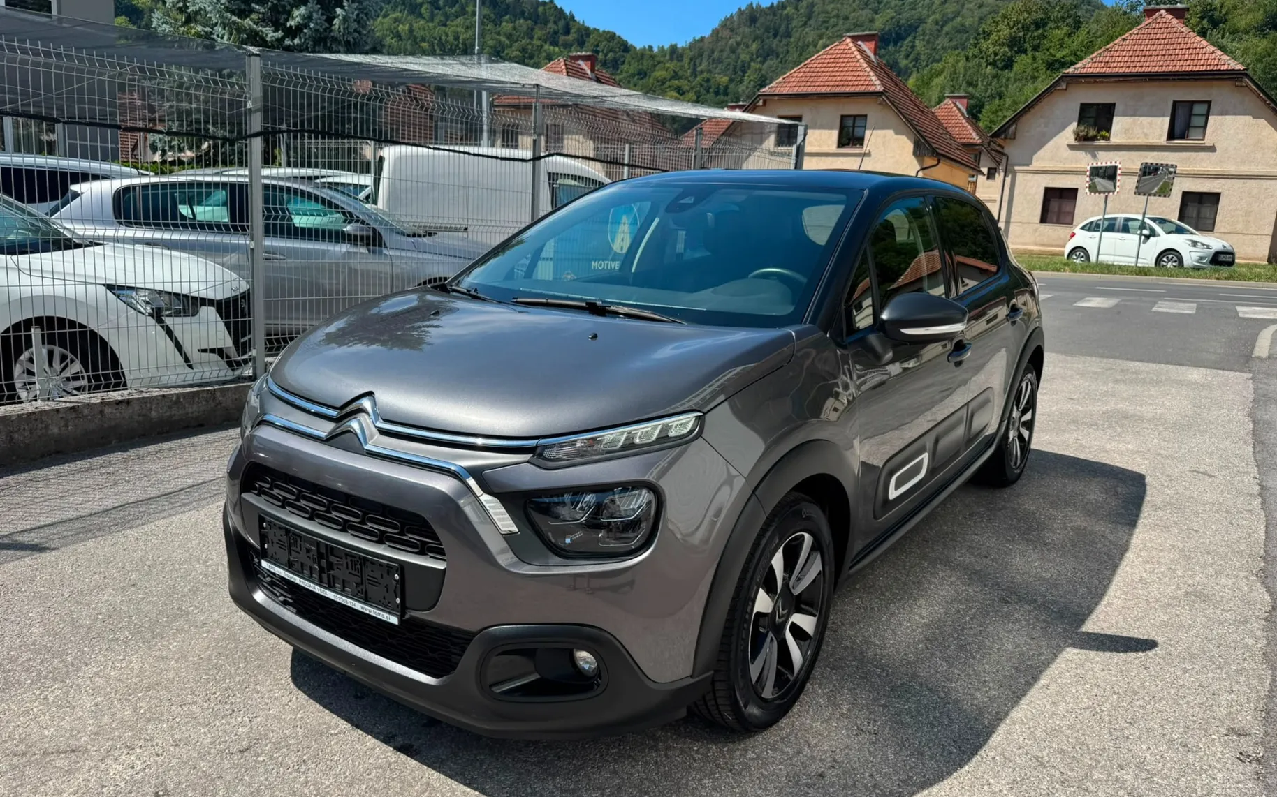 Zunanja slika - Citroën C3 - 1,2 PureTech 110 - Shine - 2