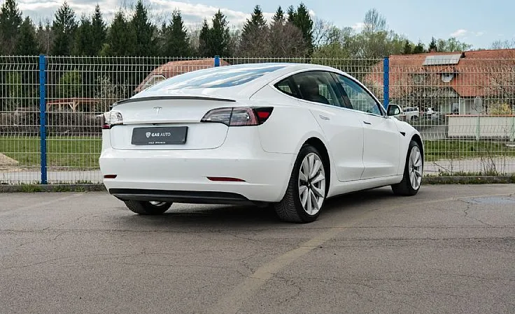 Zunanja slika - Tesla Model 3 - Standard Range Plus - 5