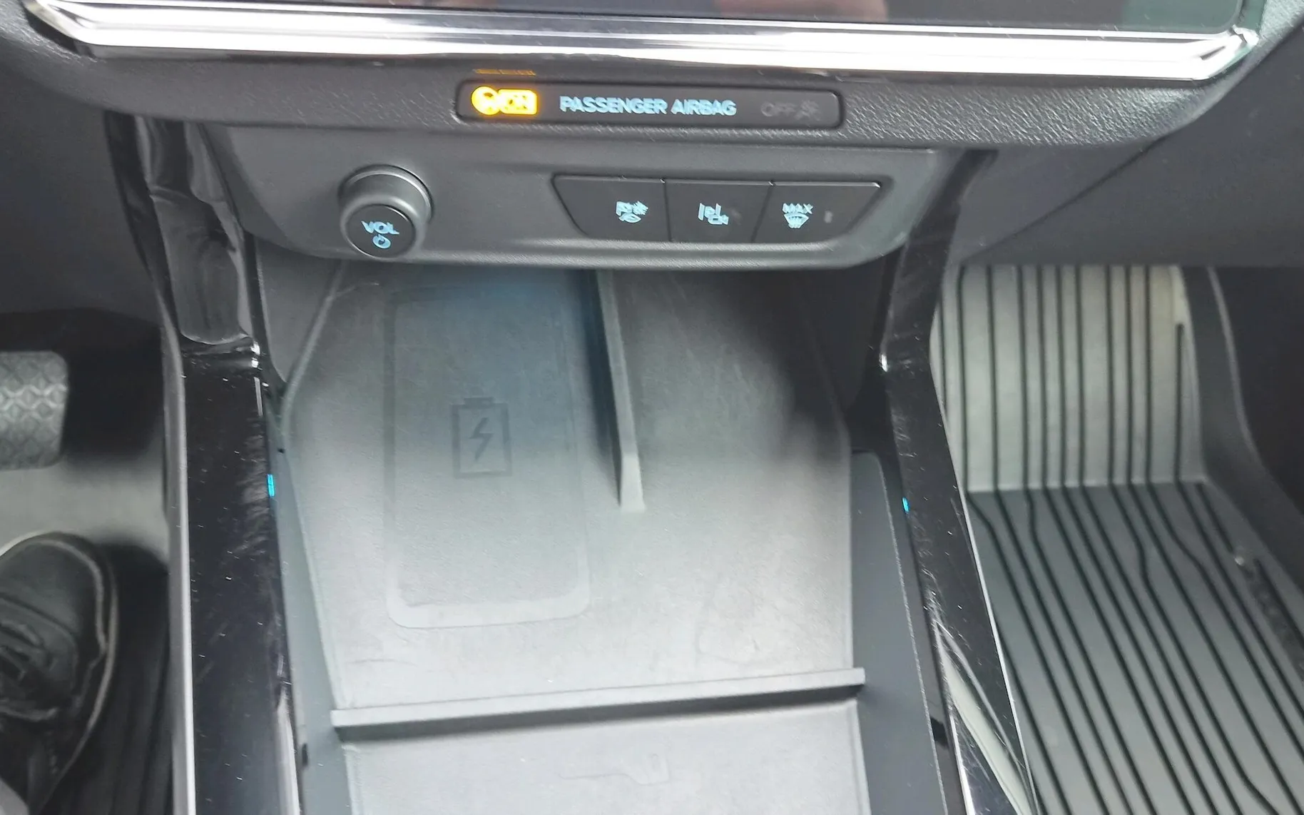 Zunanja slika - Ford Puma - Gen-E 43 kWh Premium-SLO-RADAR-BLIS-LINE-360o-ZIMS - 20