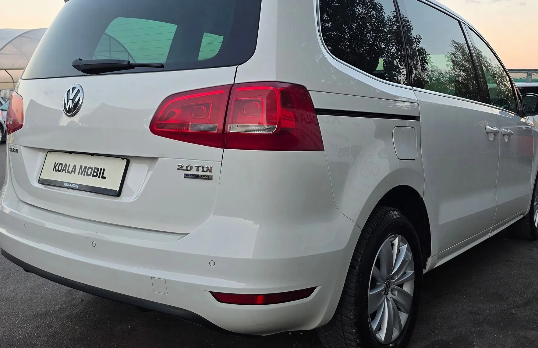Zunanja slika - Volkswagen Sharan - 2.0 TDI BLUEMOTION XENON-7SEDEŽEV-SLOVENSKI - 4