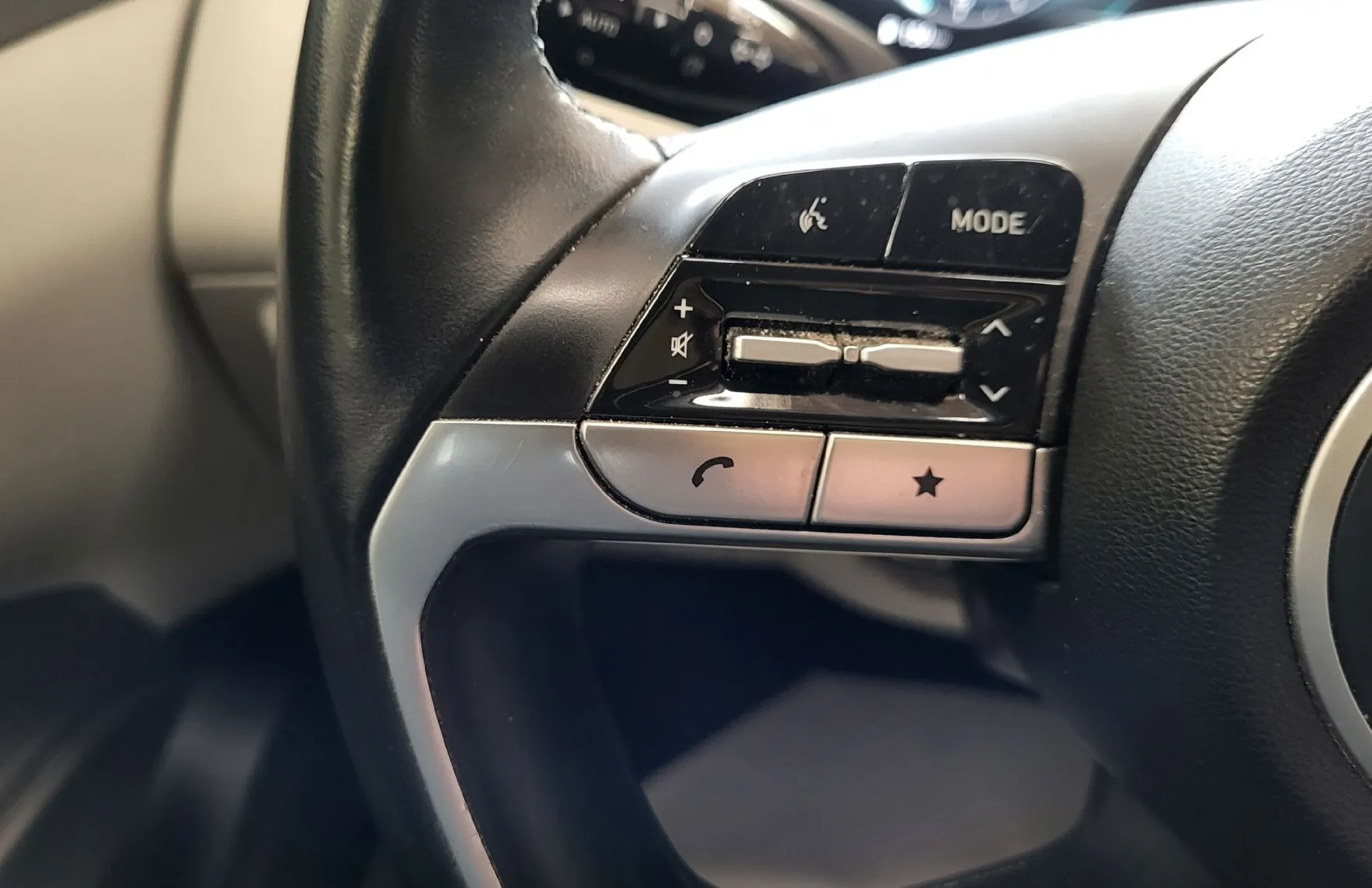 Zunanja slika - Hyundai Tucson - 1.6 T-GDI DCT-slo-1last-acc-alu-pdc-radar-tov.gara - 9