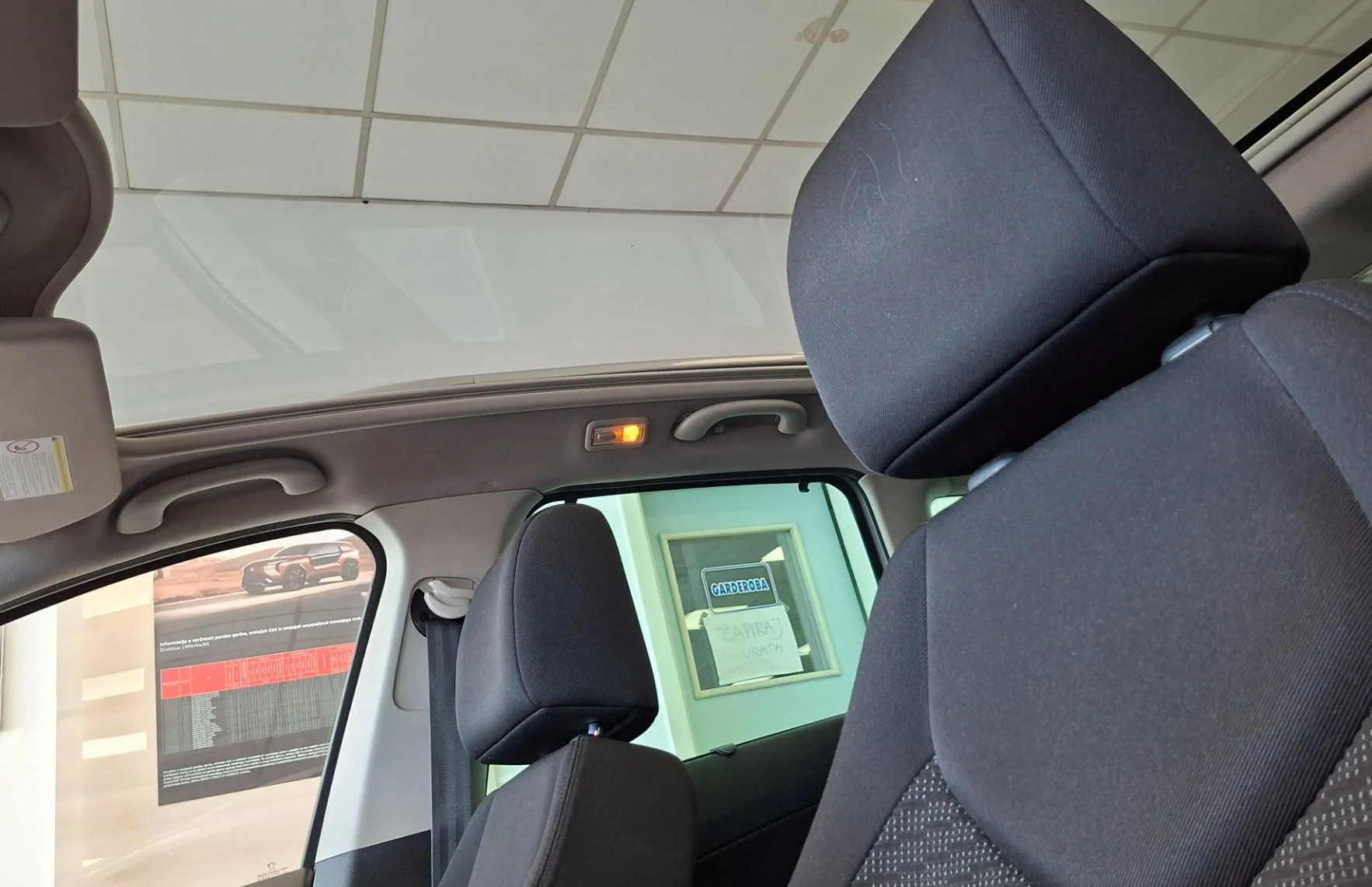 Zunanja slika - Peugeot 308 - SW Premium 1.6 HDi-HITRI KREDIT-ODLIČEN- - 16