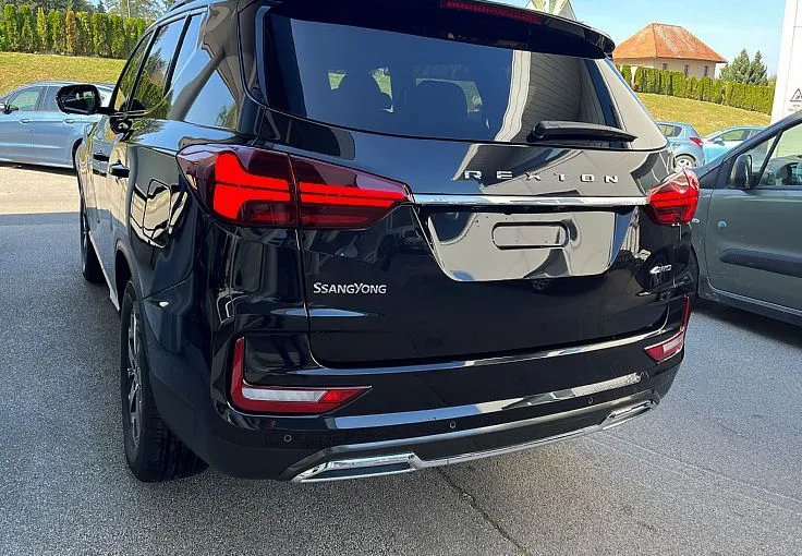 Zunanja slika - SsangYong Rexton - 2.2 XDi Limited+ 4x4 AT - 5