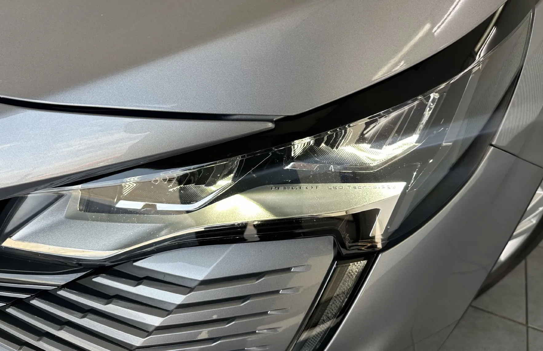 Zunanja slika - Peugeot 5008 - 1.5 BlueHDI 130 S S Active.7 SEDEŽEV.NAVI.TOP - 2