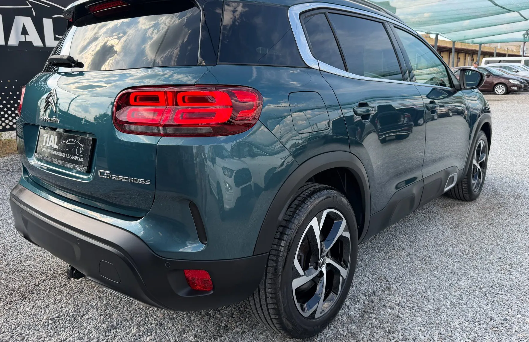 Zunanja slika - Citroën C5 Aircross - 1.2 SLO-VIRTUAL-KAMERA-NAVI-SAMO 85.000KM-ODLIČEN - 7