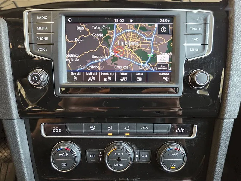 Zunanja slika - Volkswagen Golf - 1.6 TDI 85Kw BMT DSG NAVI GLAVNI SERVIS - 10