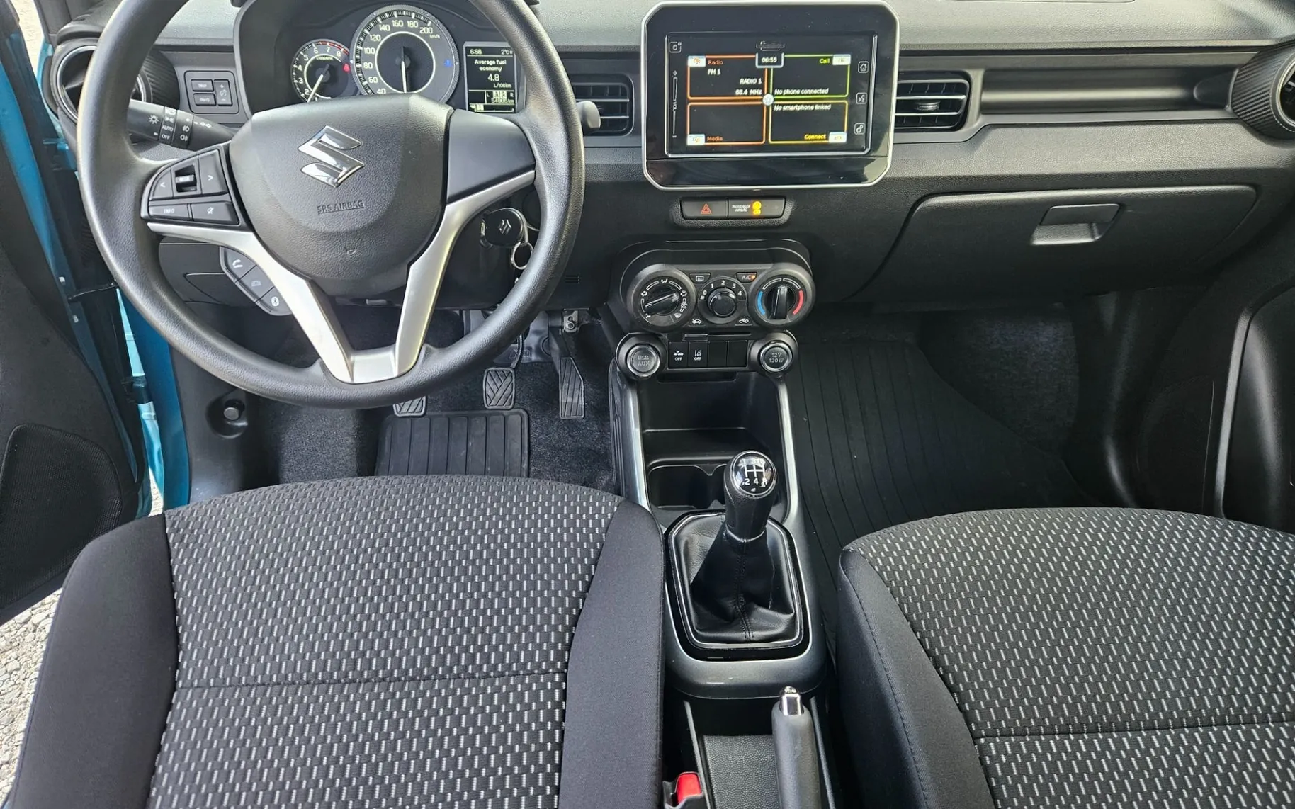 Notranja slika - Suzuki Ignis - 1.2 VVT Hybrid. 1.LASTNIK  SLO LED KAMERA... - 23
