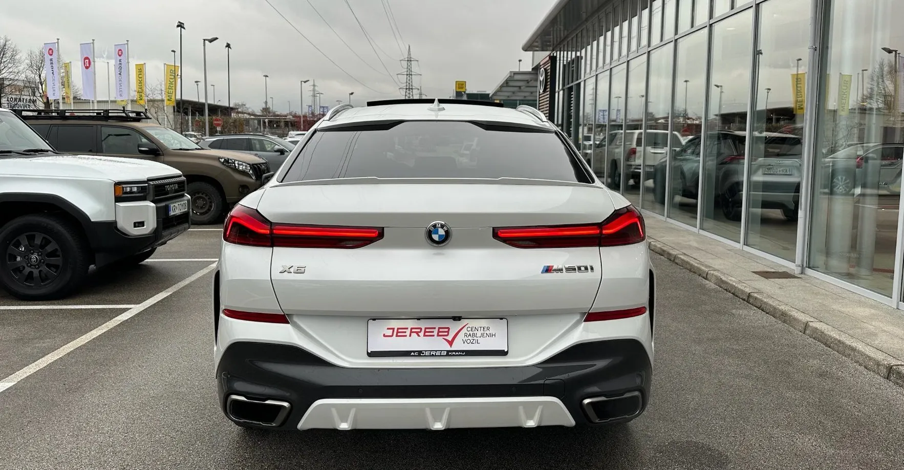 Zunanja slika - BMW X6 - serija : xDriveM50i Avt.|PANO|Bowers   Wilkins|SLO| - 4
