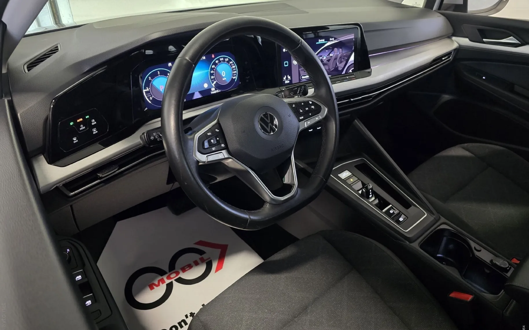 Notranja slika - Volkswagen Golf Variant - 2.0 TDI DSG Life - LED.virtual.navi.ACC.ALU17 - 10