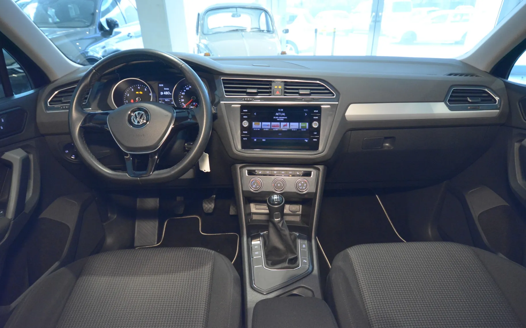 Zunanja slika - Volkswagen Tiguan - 1.5TSI Comfortline LED-ALU-PDC - 16