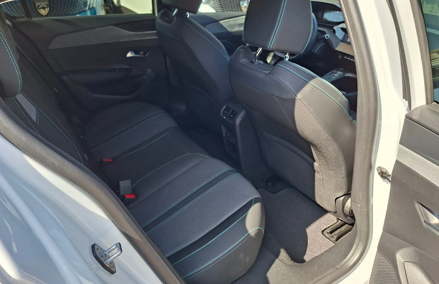 Zunanja slika - Peugeot 308 - 1.5 BlueHDi 130 STT Allure Avt. - 10