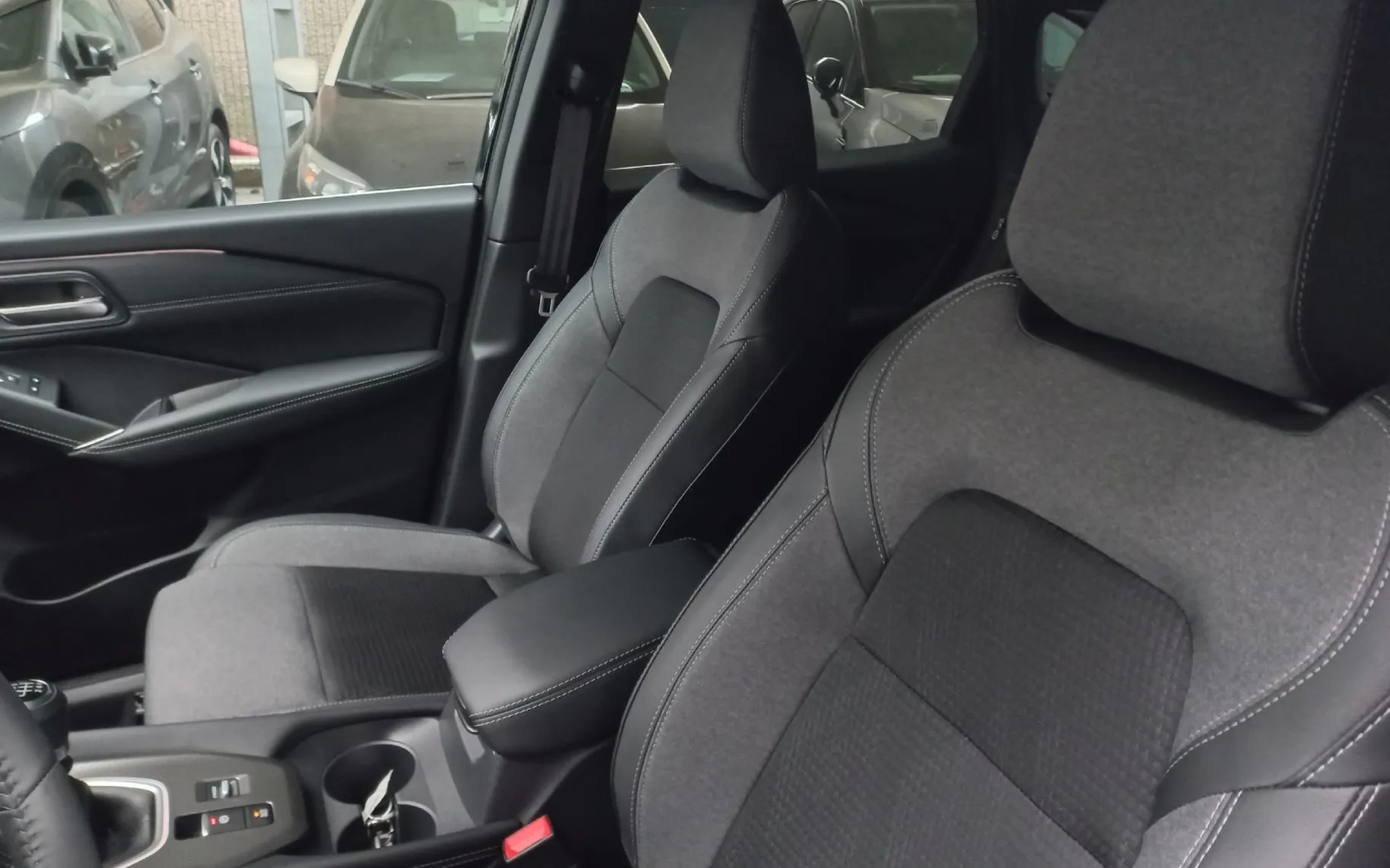 Zunanja slika - Nissan Qashqai - 1.3 DIG-T MHEV N-Connecta - 8