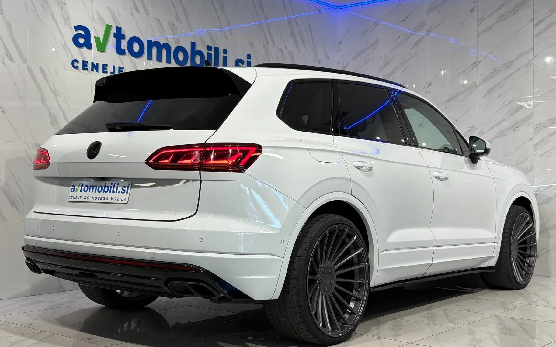 Zunanja slika - Volkswagen Touareg - V6 TDI Elegance 4M |Pano|Zračno|4WS|SoftC|Masaža| - 4