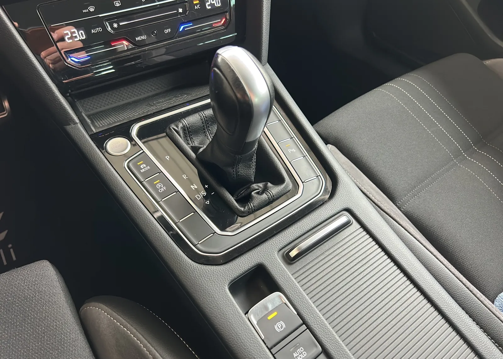 Zunanja slika - Volkswagen Passat - 2,0 TDI DSG 4motion - 5