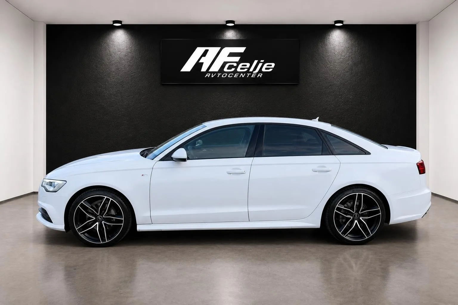Zunanja slika - Audi A6 - 2.0 TDI-Q-4X4-AUT-136.000km-NAVI-LIZING ZA TUJCE- - 6
