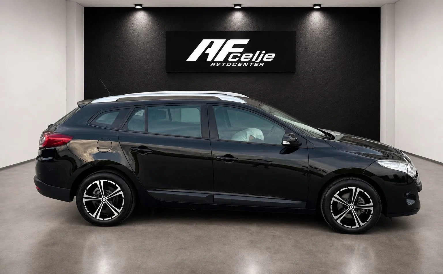 Zunanja slika - Renault Megane - 1.6 16V-200.000km-KREDIT BREZ POLOGA-ODLIČEN-... - 4