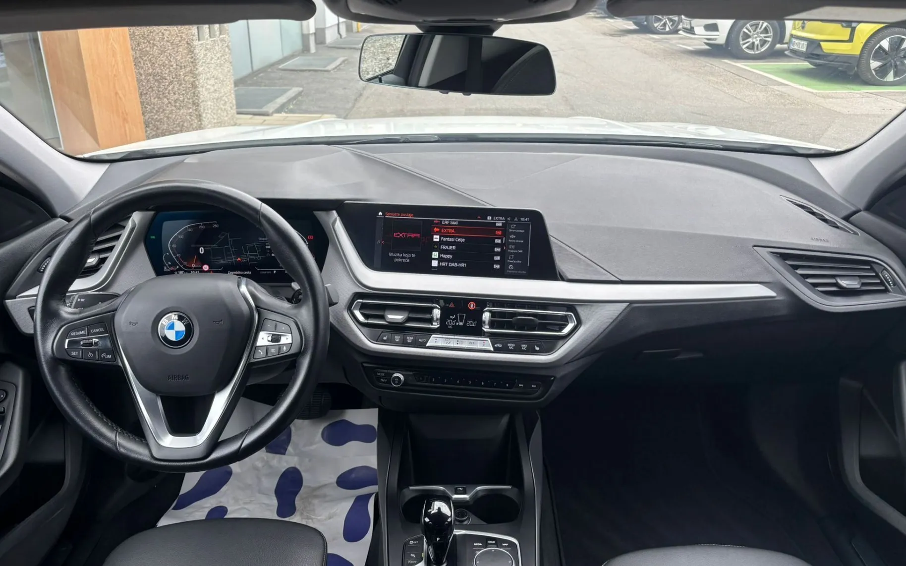 Zunanja slika - BMW Serija 1 - : 118d aut. Sport SLO-1.LAST.-LED... - 9