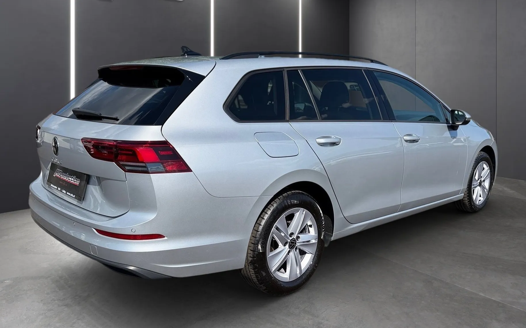 Zunanja slika - Volkswagen Golf Variant - 2.0 TDI BMT Life DSG-LED-ACC-PDC-NAVI-Ogr.sedeža - 3