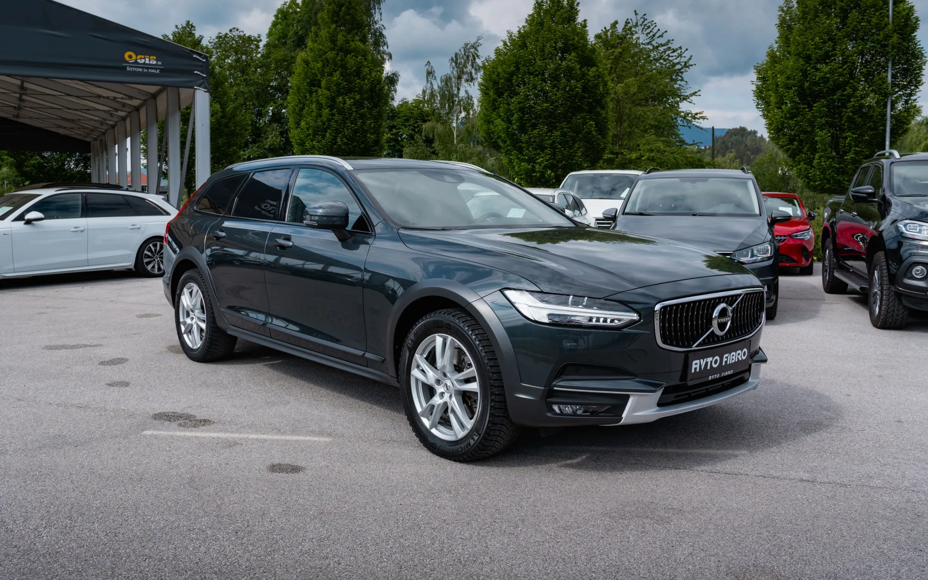 Zunanja slika - Volvo V90 - Cross Country D4 AWD Pro Avt. - 3