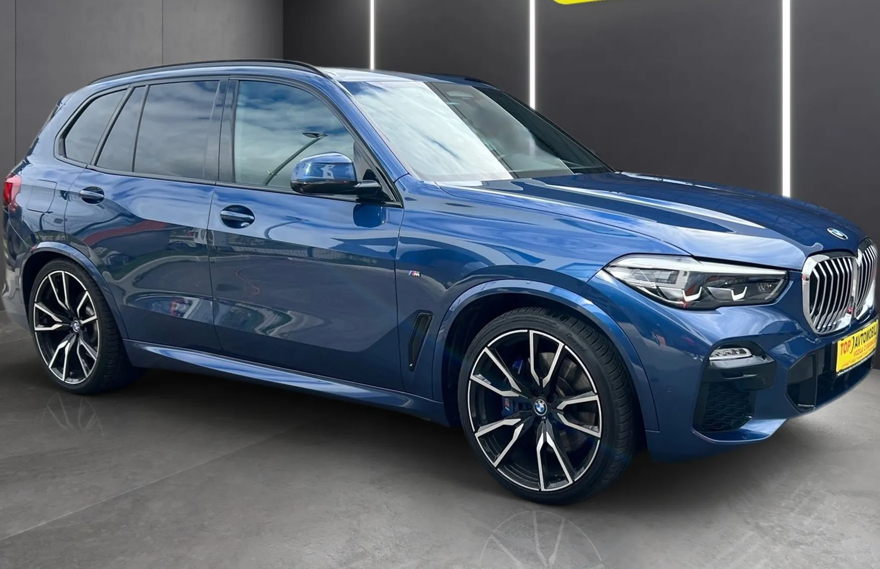 Zunanja slika - BMW X5 - serija : xDrive30d M-PAKET FULL LED SWAROVSKI AKTIV TEMP .. - 7
