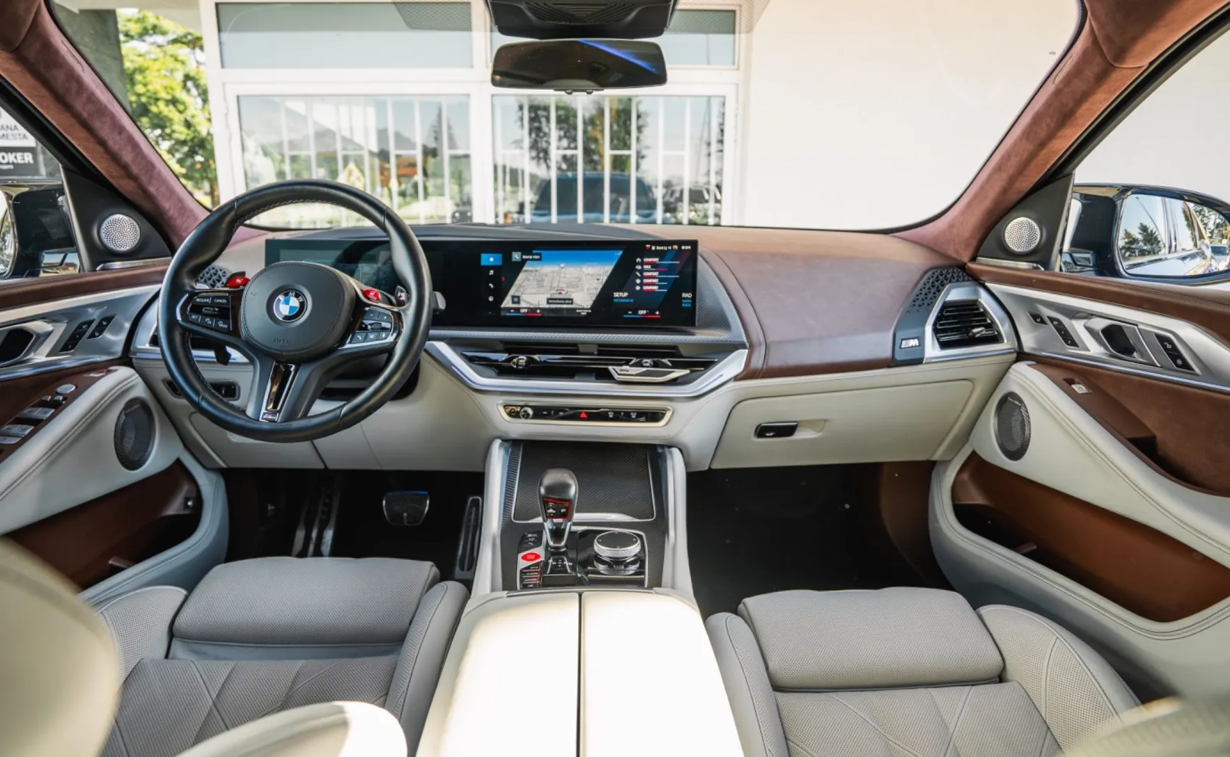 Zunanja slika - BMW XM - V8 xDrive Akrapovič HUD WEBASTO SOFT CLOSE 360 - 11