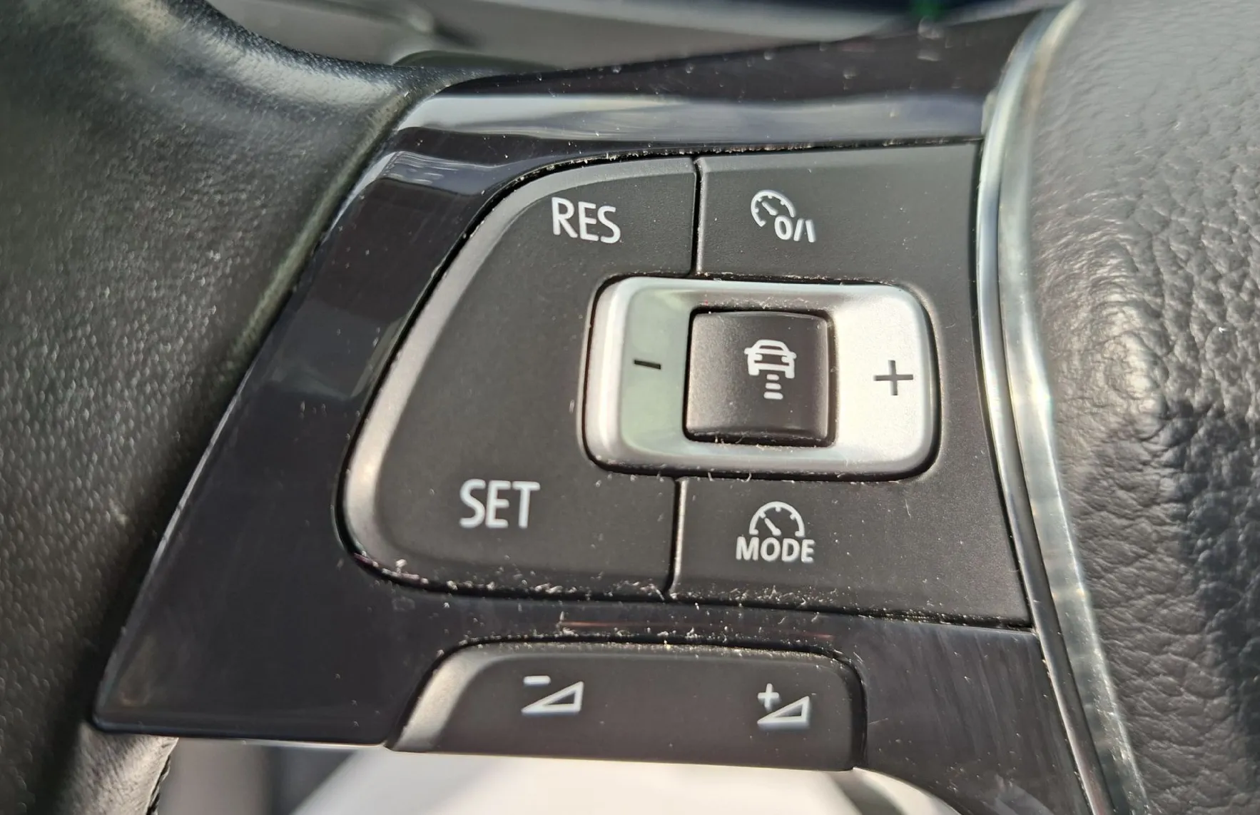 Zunanja slika - VW Tiguan - 2.0 TDI 4Motion DSG Highline OFFROAD - 18