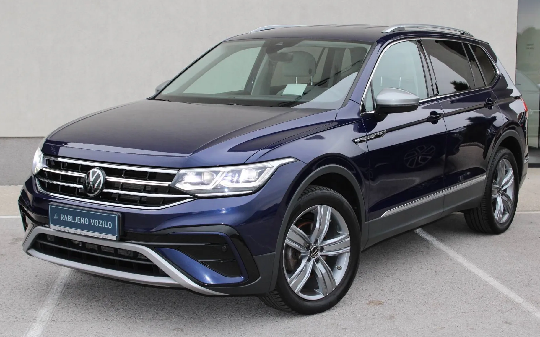 Zunanja slika - Volkswagen Tiguan Allspace - 2.0 TDI 4MOTION DCC VIRTUAL HEAD UP ACC IQ MATRIX - 1