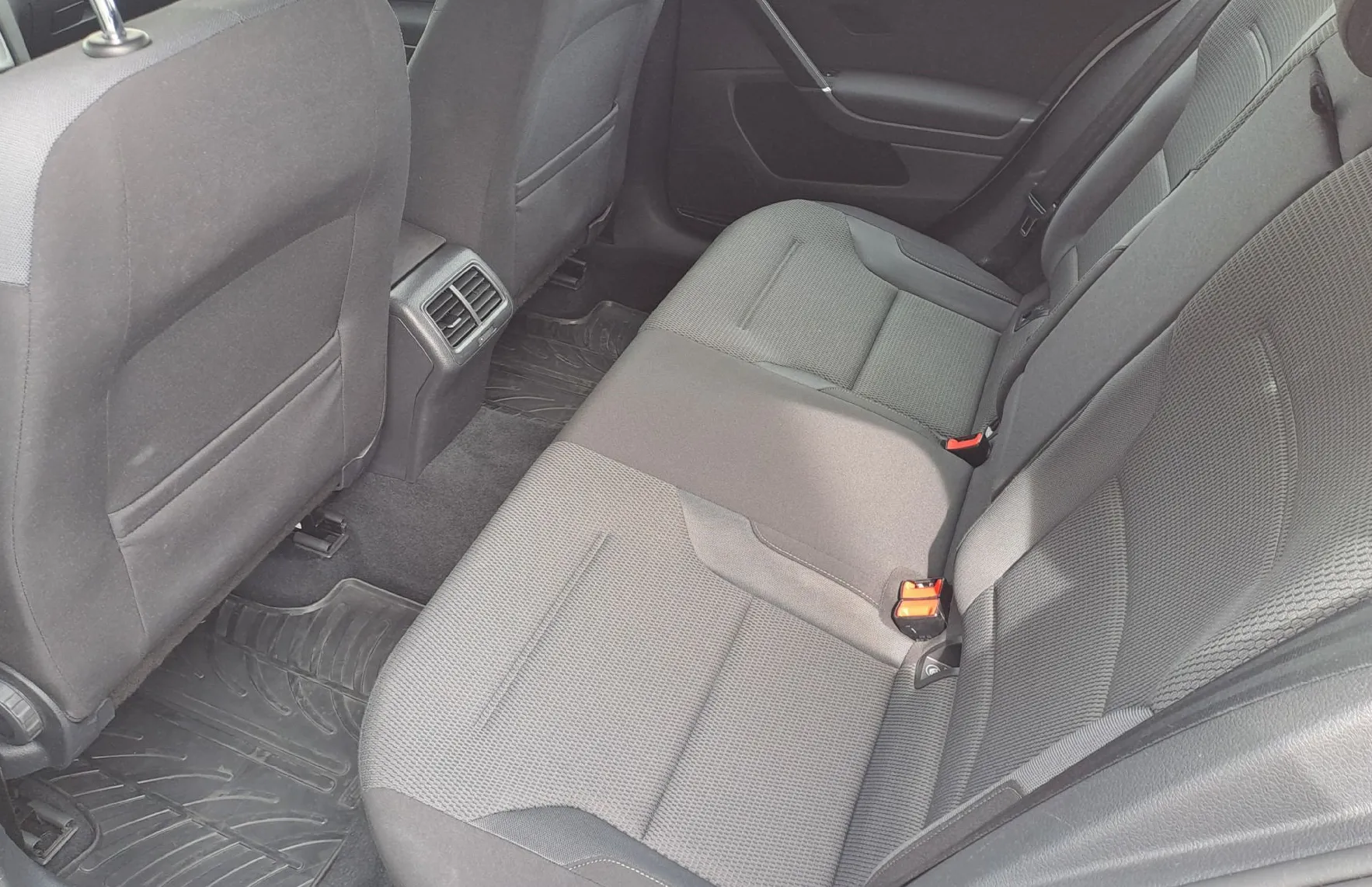Zunanja slika - Volkswagen Golf - Variant 1.6 TDI BMT Comfortline - 10