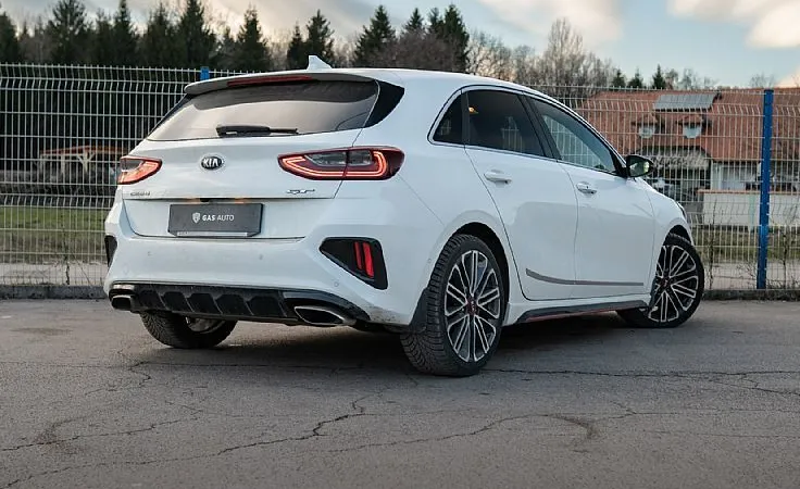 Zunanja slika - KIA Ceed - 1.6 T-GDi GT ISG. 7 DCT - 5
