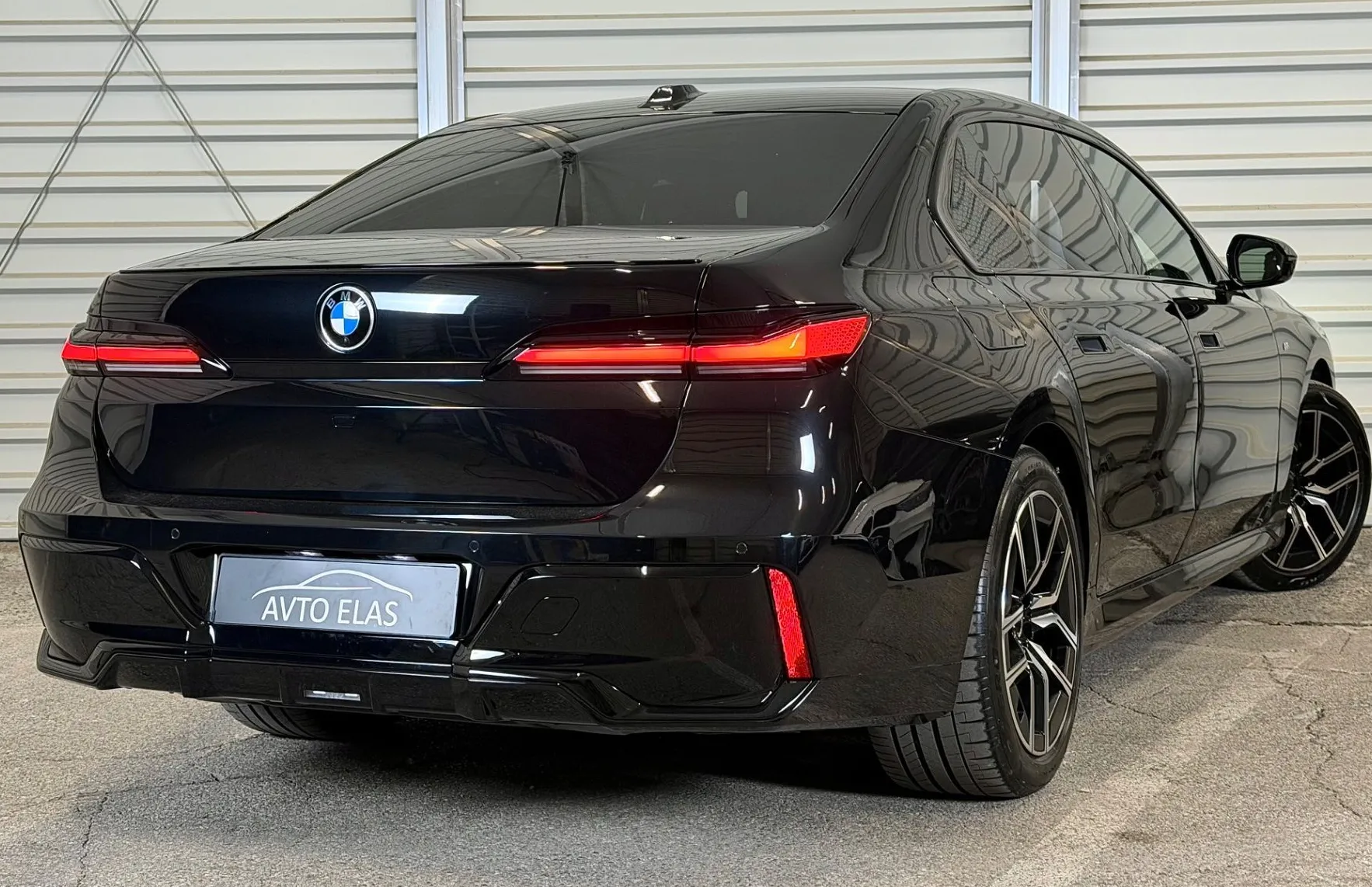 Zunanja slika - BMW Serija 7 - : 740XD - M PRO - TV - ZRAČNO - B W - MASAŽA ... - 6