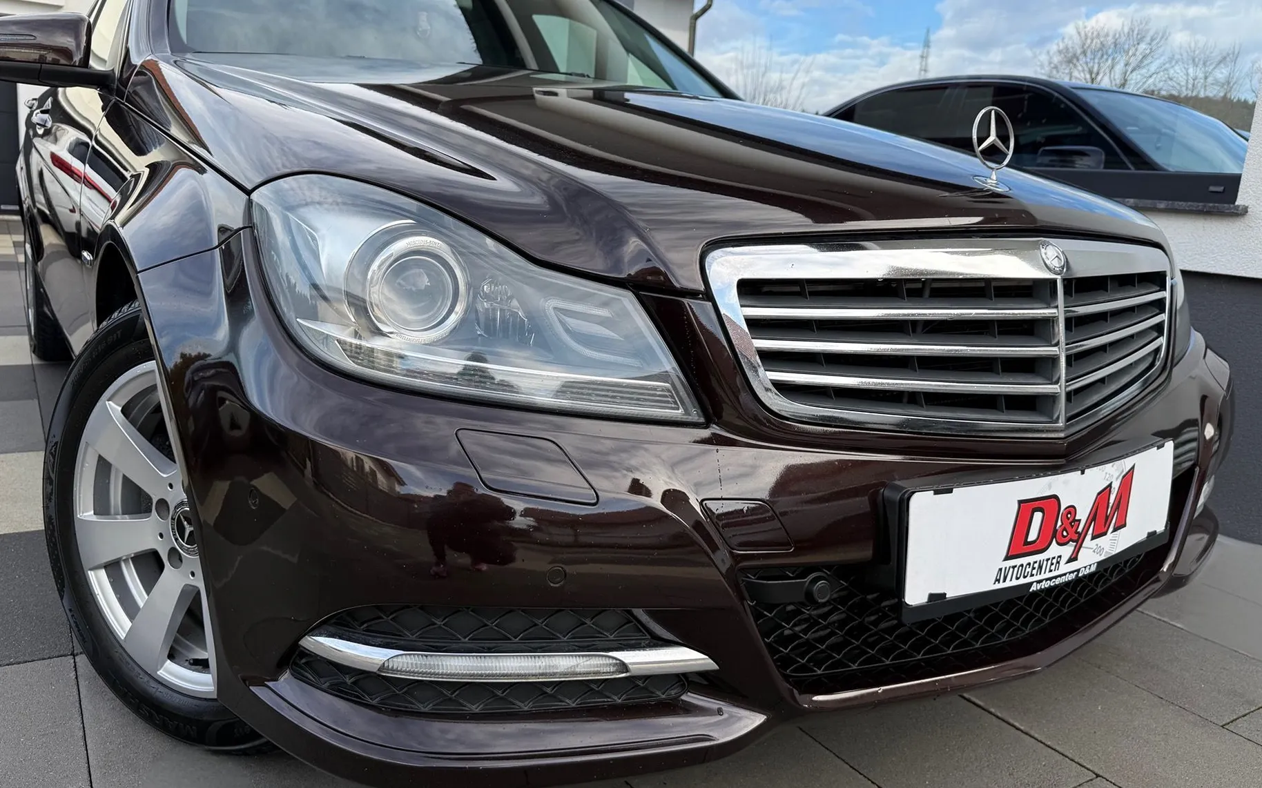 Zunanja slika - Mercedes-Benz C-Razred - C 220 CDI|SLO|XENON|NAVI|2X PDC|NOVE GUME - 2