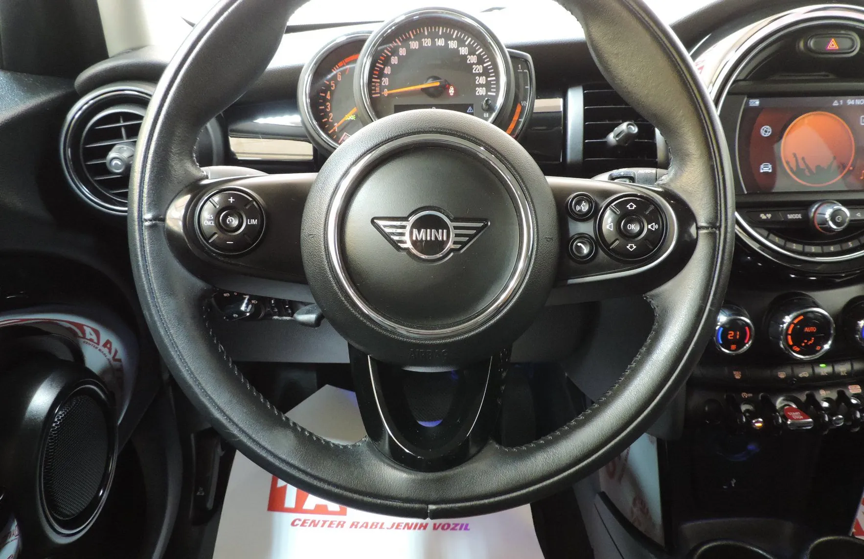 Zunanja slika - MINI One - Avt. LED-AVT. KLIMA-17 COL... - 14