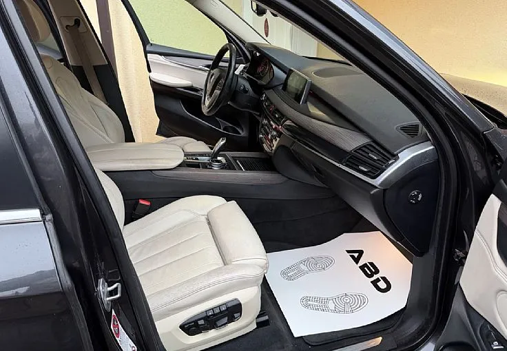 Zunanja slika - BMW X5 - serija : xDrive30d AUT SLO LEDER ALU19 KAMERA KLJUKA MEMORY - 10