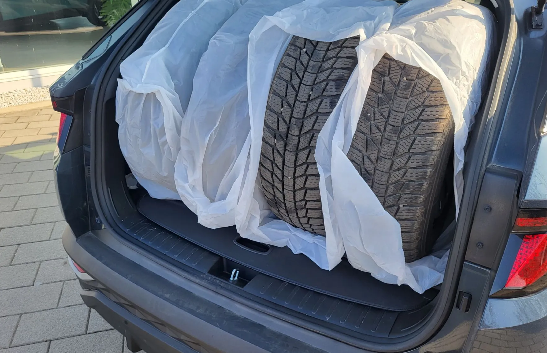 Zunanja slika - Hyundai Tucson - 1.6 T-GDI DCT-slo-1last-acc-alu-pdc-radar-tov.gara - 17