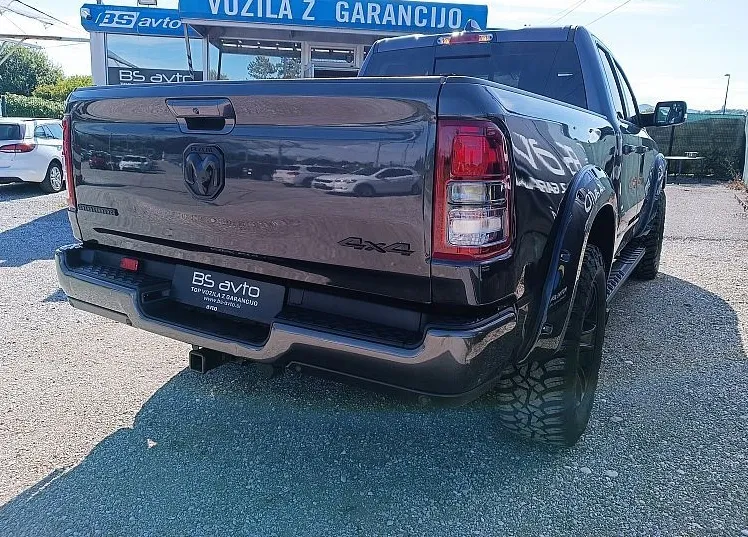 Zunanja slika - Dodge Ram - 1500+ PLIN BIGHORN ALU 20 KAMERA XENON PDC NAVI - 6