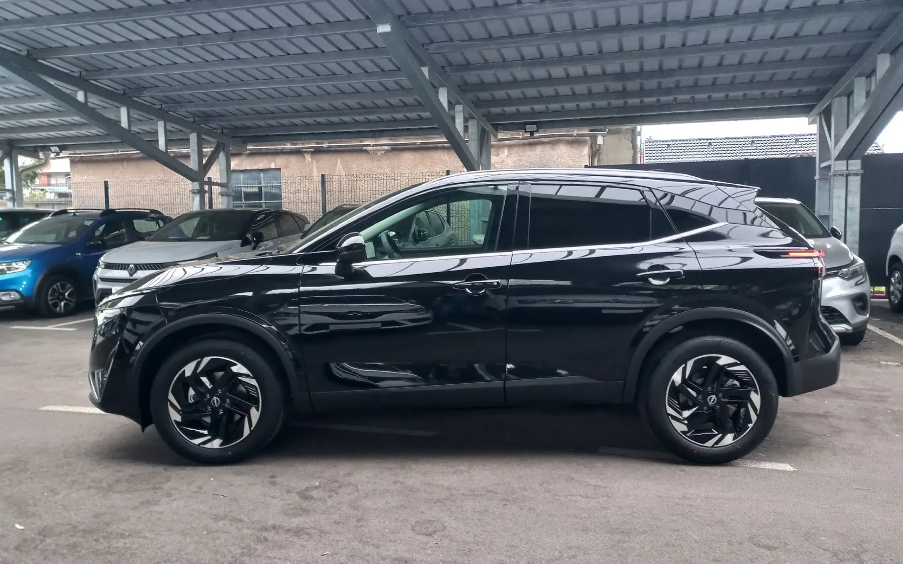 Zunanja slika - Nissan Qashqai - 1.3 DIG-T MHEV N-Connecta - 3