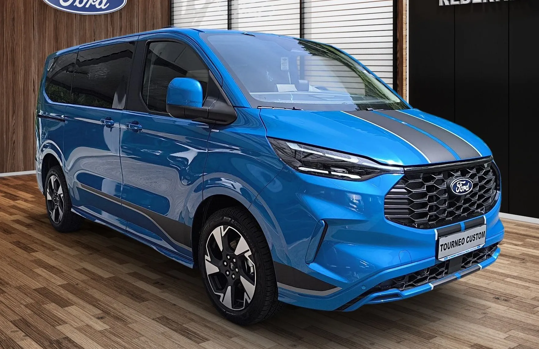 Zunanja slika - Ford Tourneo - Custom SPORT 2.0 TDCi 170PS A8 L1 FWD - 2