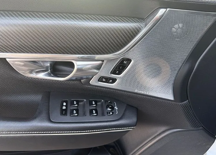 Zunanja slika - Volvo V90 - D5 AWD R-Design Carbon POLESTAR BOWERS WILKINS - 12