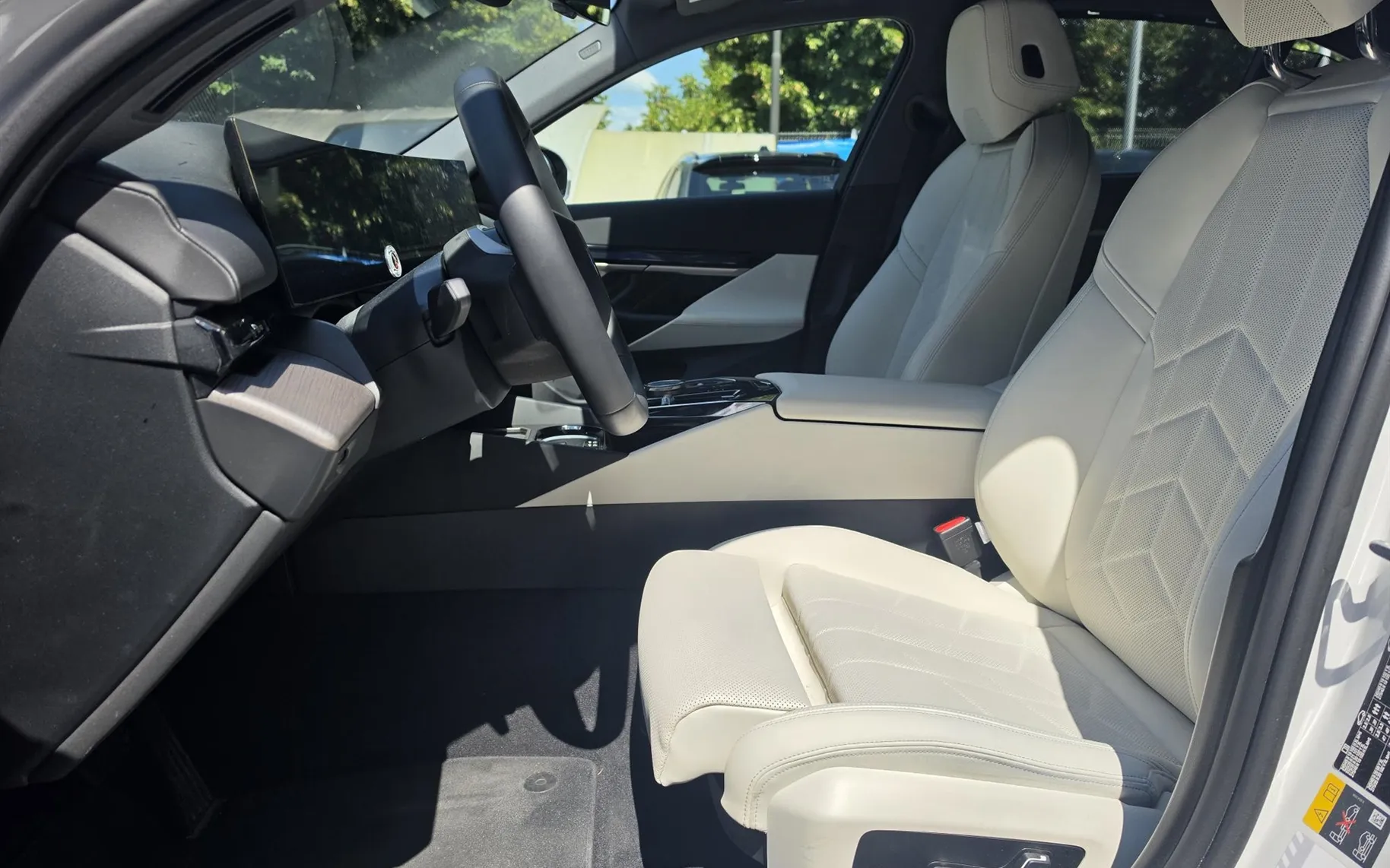 Zunanja slika - BMW i5 - eDrive40 Limuzina - 7