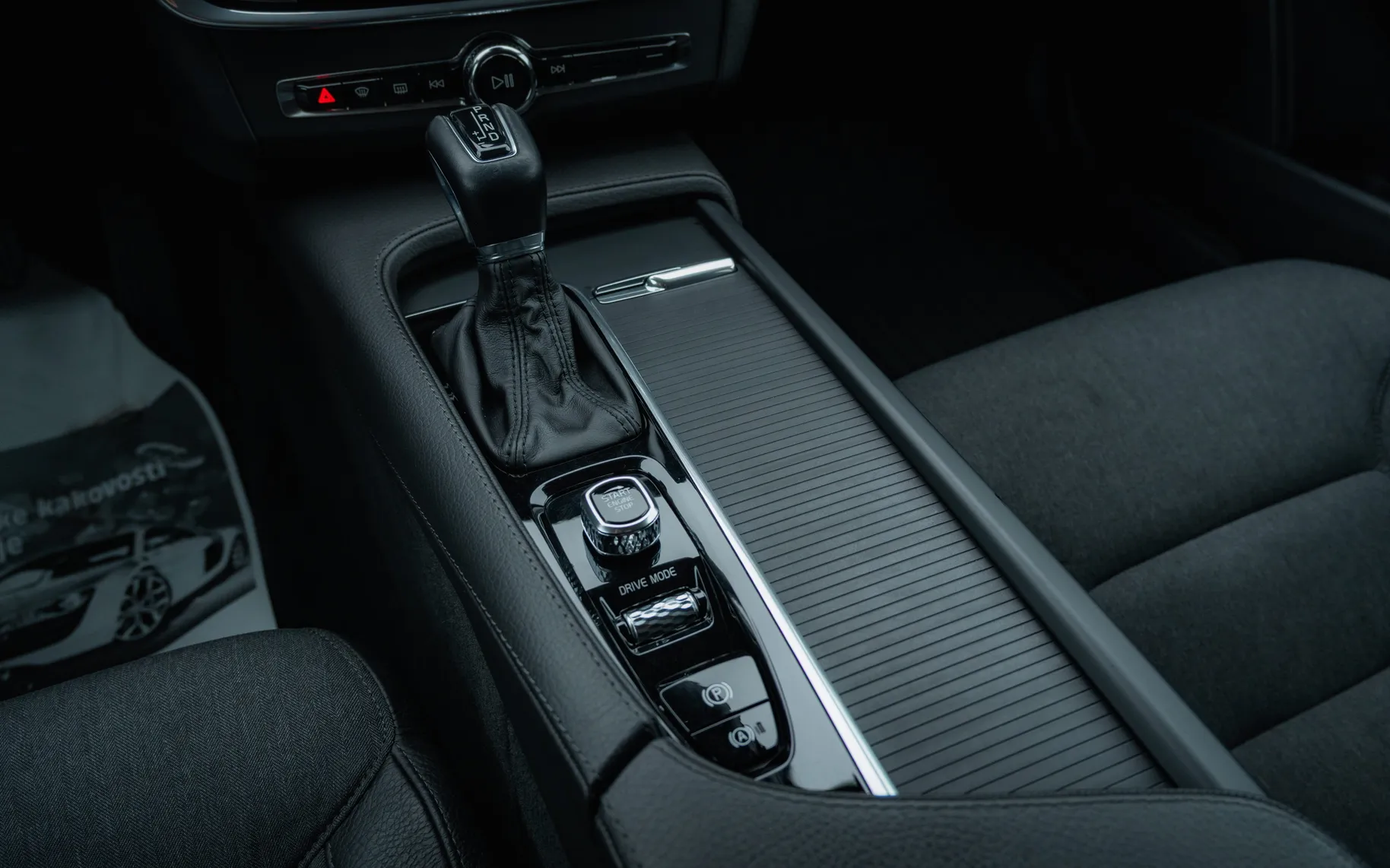 Notranja slika - Volvo V90 - D4 Momentum Pro Avt. - 13
