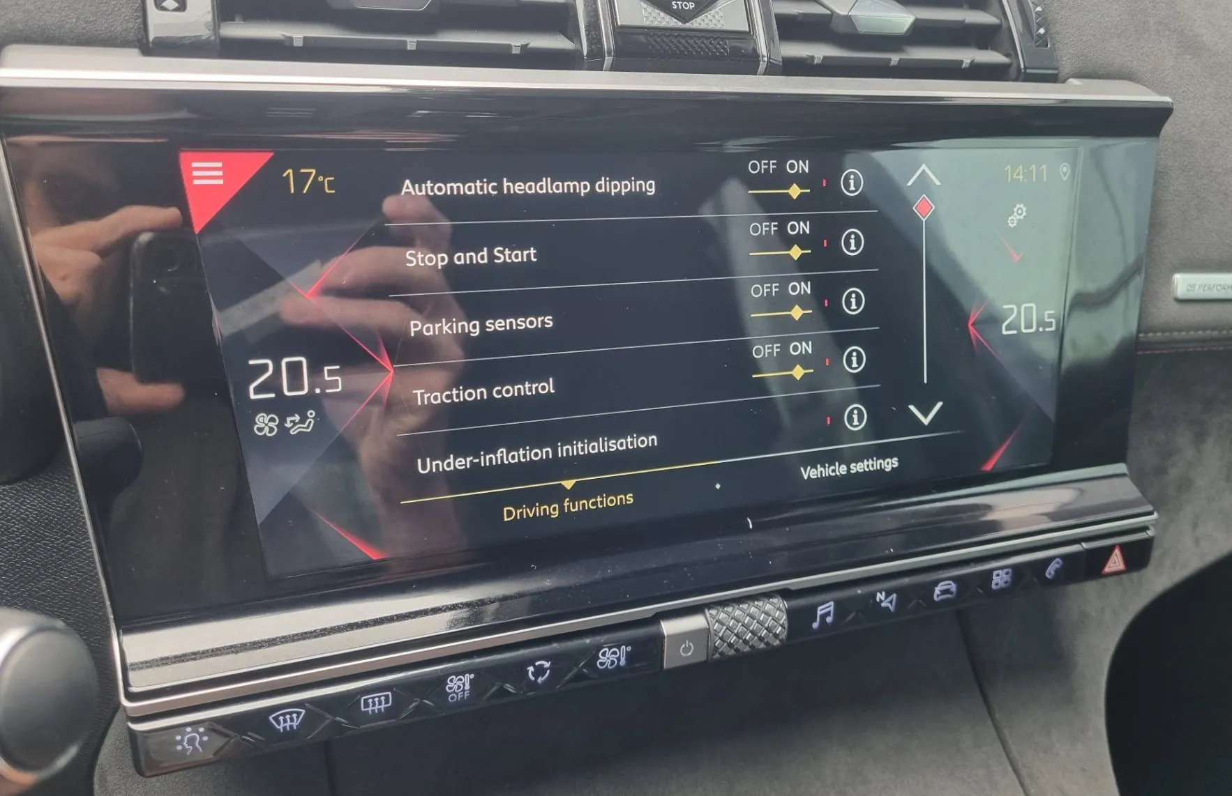 Zunanja slika - DS DS 7 Crossback - 1.2 PERFORMANCE LIFE - POTRJENA SERVISNA - 17