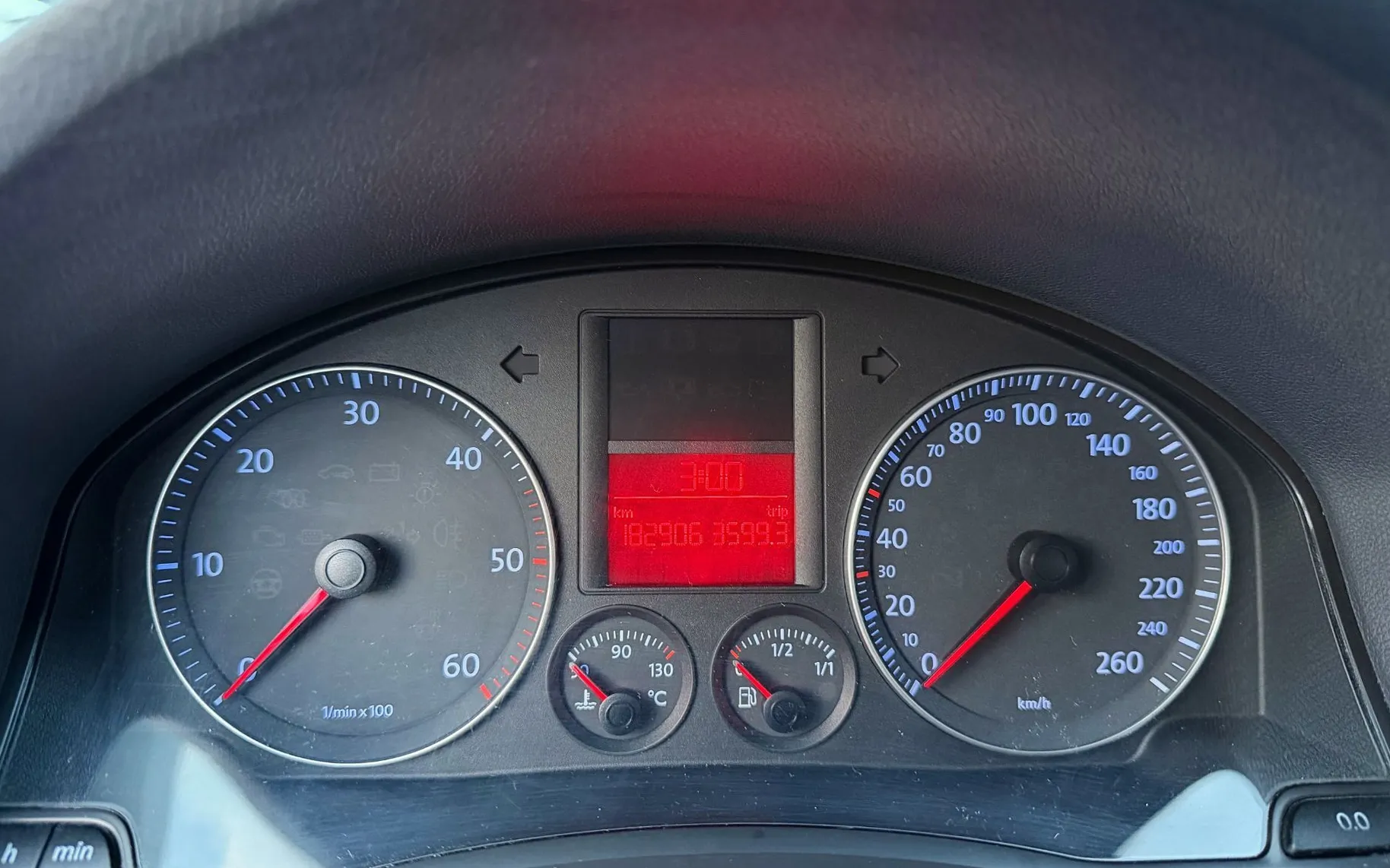 Zunanja slika - Volkswagen Golf - 2.0 SDI SLO.VOZILO 2.LASTNIK AVTO.KLIMA ALU15 - 19