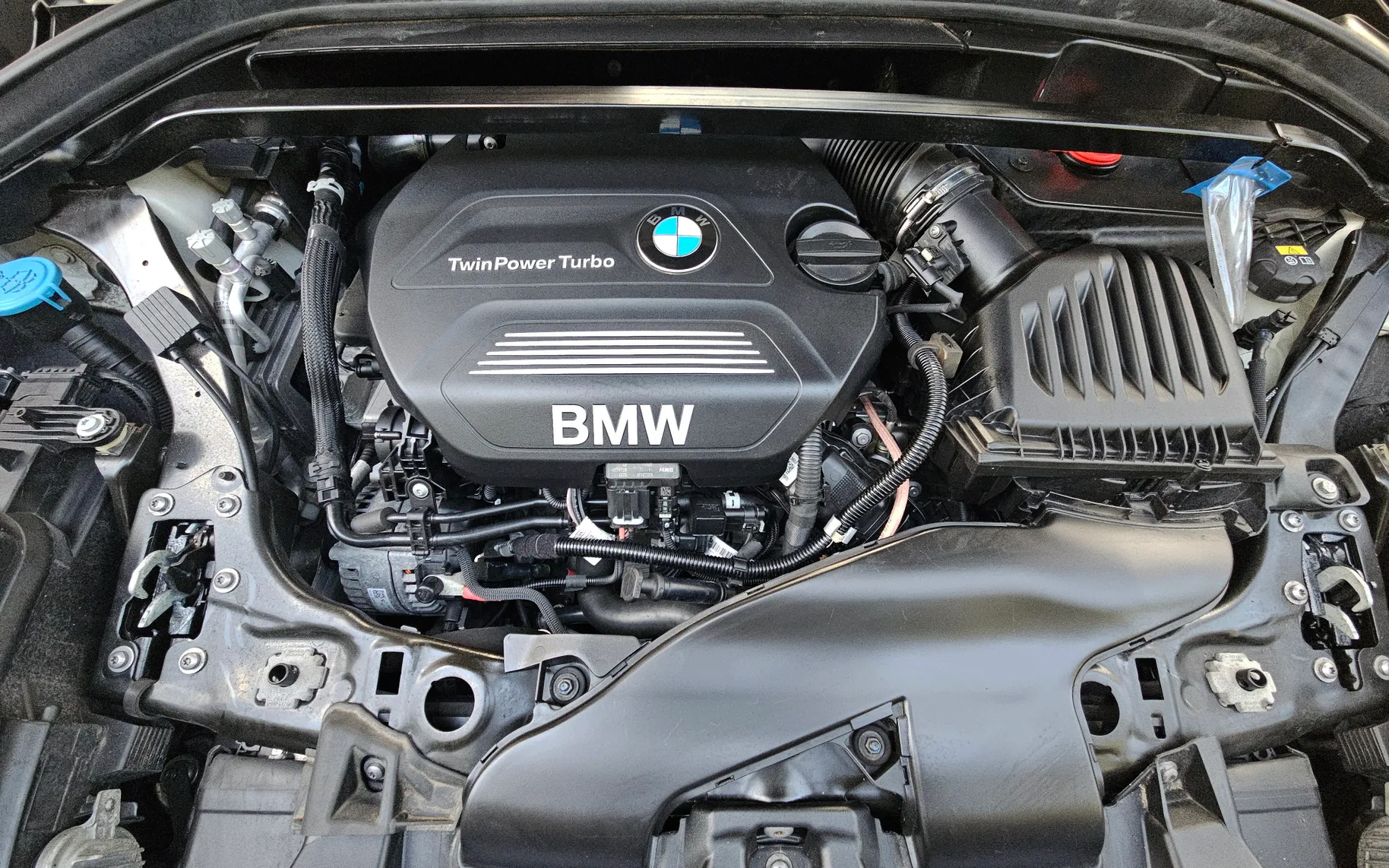 Notranja slika - BMW X1 - sDrive18d Sport Line - 15