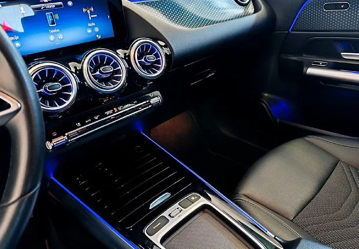 Zunanja slika - Mercedes-Benz GLA-Razred - 180 7DCT-NAVI-KAM-DAB-AVT.PRT-LED-DAB-VIDEO - 11