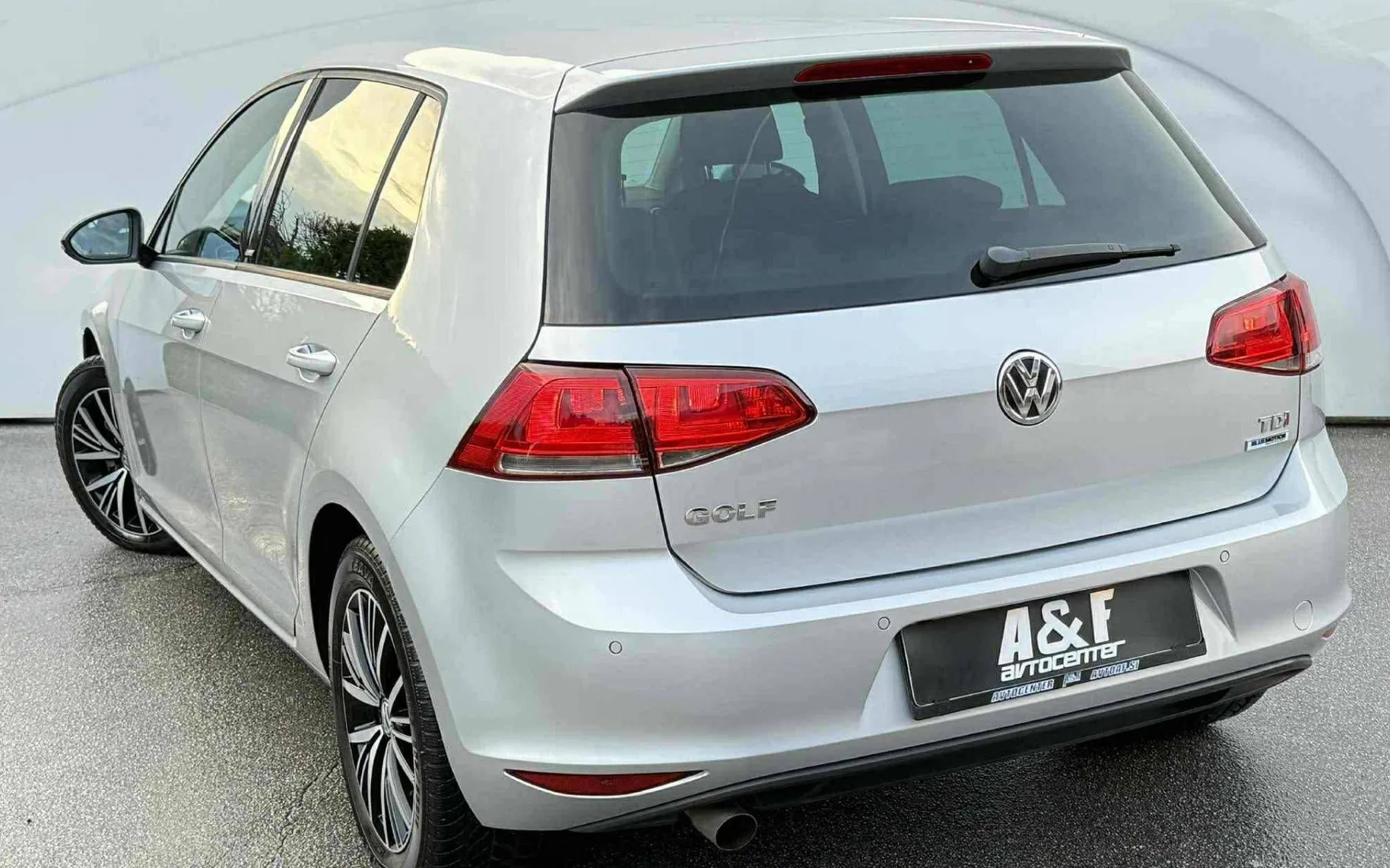 Zunanja slika - VW Golf - 1.6 TDI-ALLSTAR-LIZING ZA TUJCE-PDC-TEMPOMAT... - 7